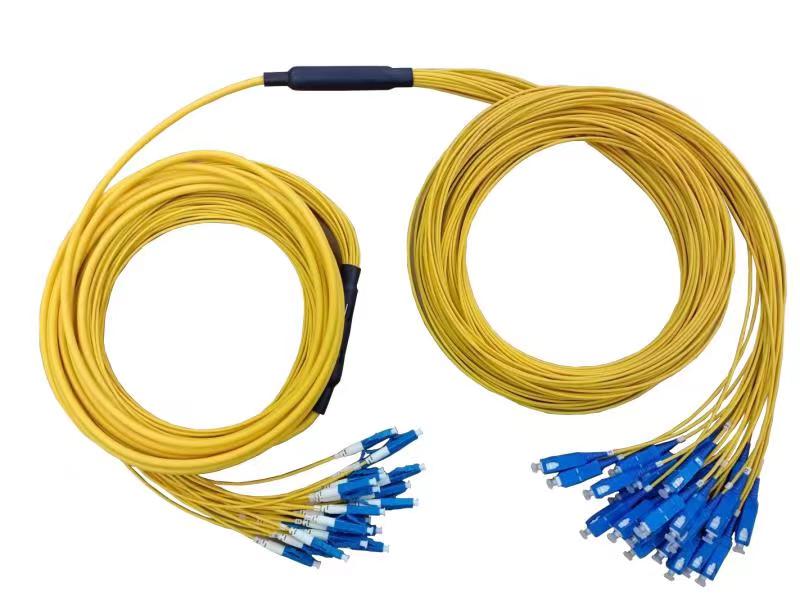 Armored fiber optic bulk cable